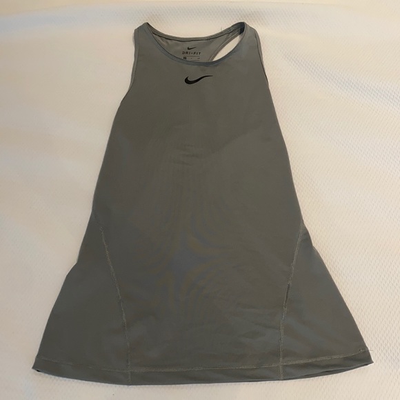 Nike Dri-fit Grey Tank top - Picture 1 of 3